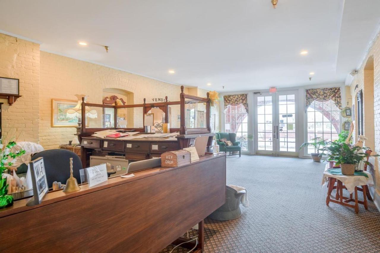 The Belmont Inn By Oyo Abbeville Экстерьер фото